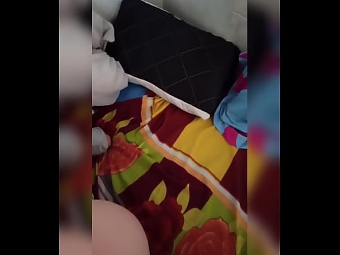❤️ מיין צימערמאן בלײַבט אליין אין שטוב ווייל איר מאן גייט אויף וואקאציע און איך נעם די געלעגנהייט איר צו פאקן און אנפילן איר טאָכעס מיט מילך ️❌ רוסישע פּאָרן ביי אונדז yi.mass-pr.ru